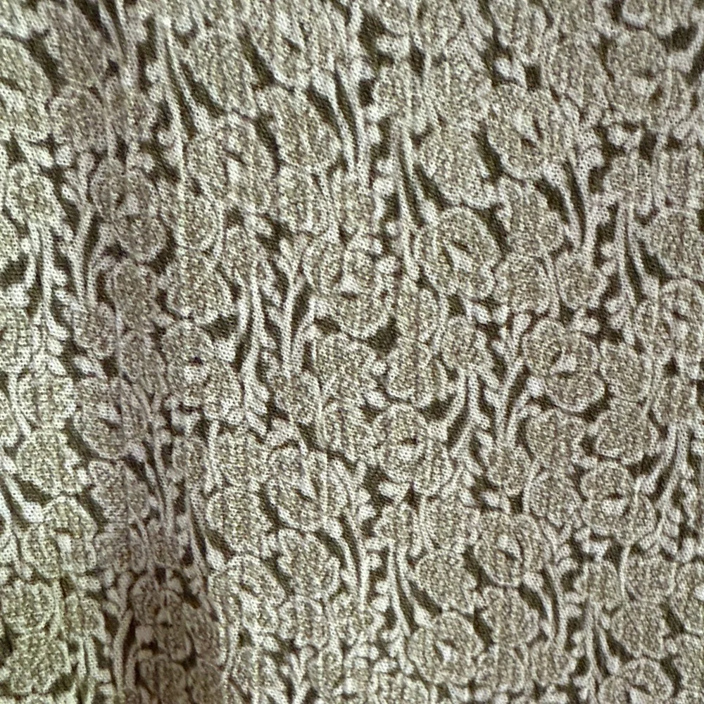 Green pattern Long Sleeve Dress - Picture 4 of 7